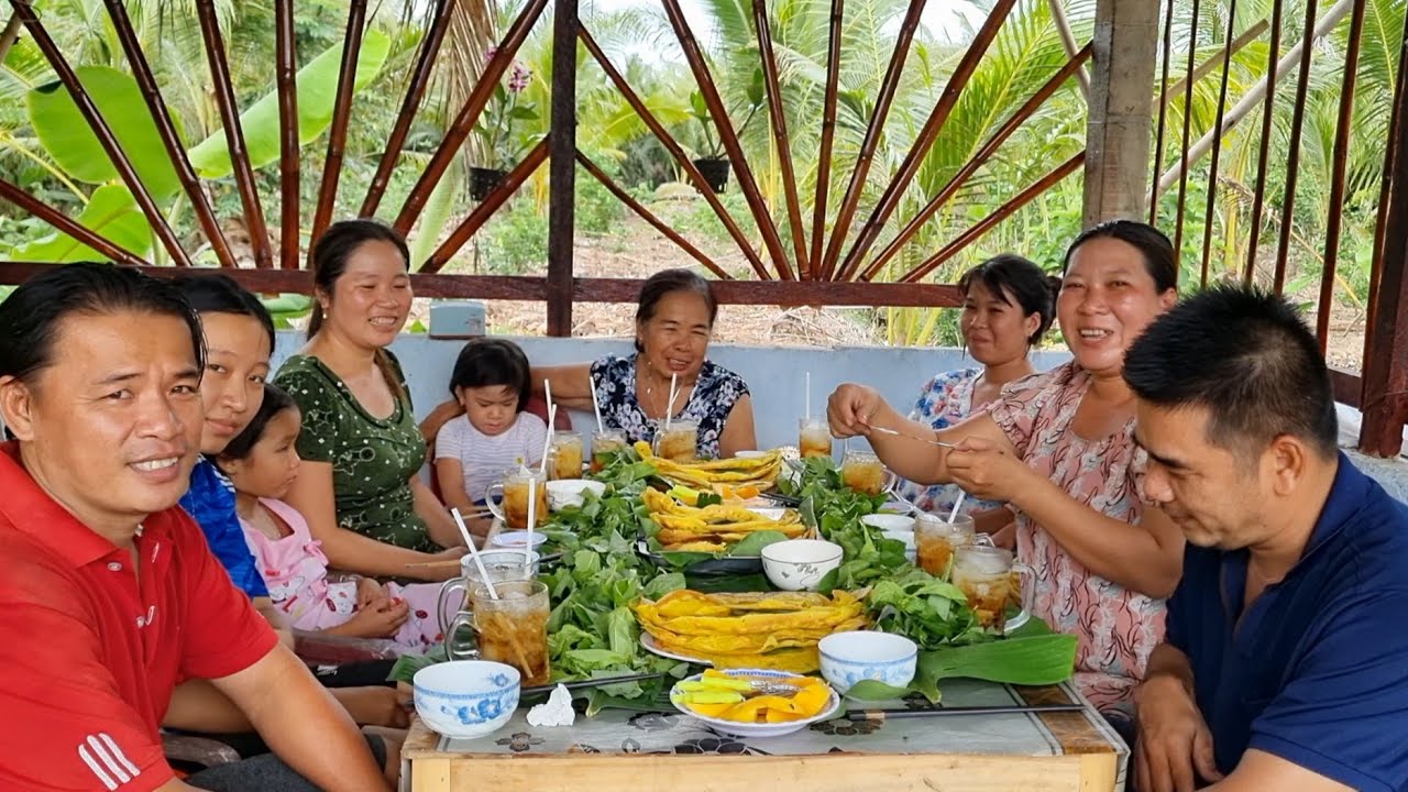 Mừng Chị 2 Có Tin Vui Với Chầu Bánh Xèo Hoành Tráng | ATTD&Family T630