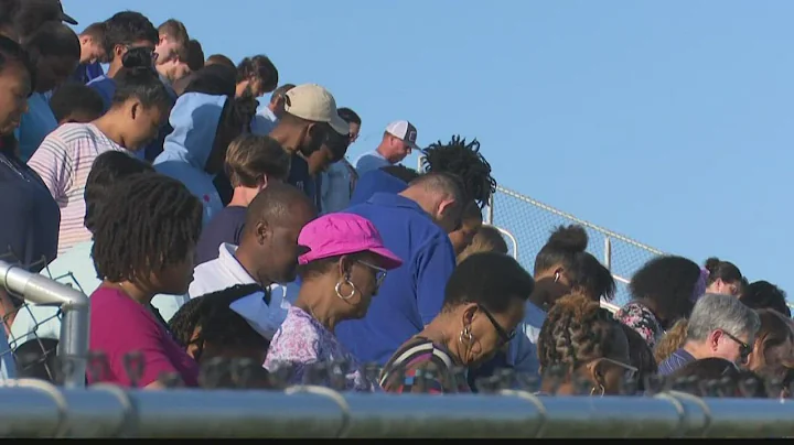 'An extra big piece of my heart:' Prayer vigil for...