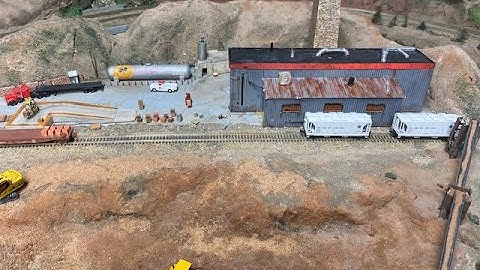 Scratch Build & Weathering Steel Building