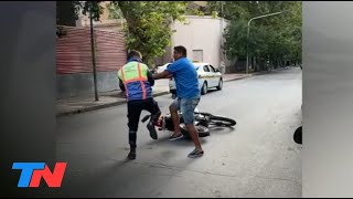 ESTADOS ALTERADOS I Un agente de tránsito discutió y golpeó a un taxista en Tucumán