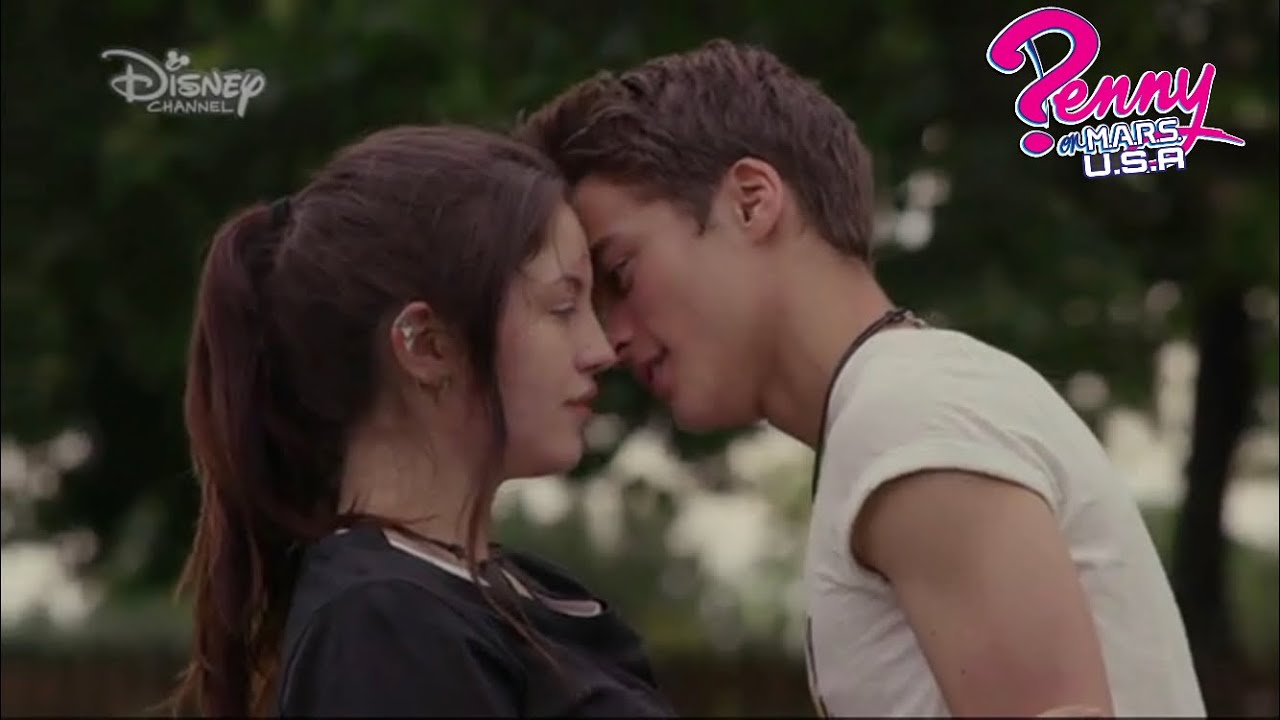 Alex & Co Season 3 Alex dances with Clio Disney Channel