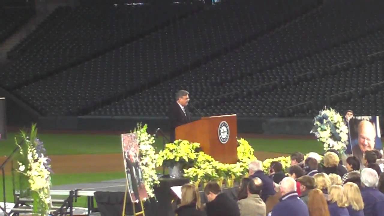 Rick Rizz's Speech at the Dave Niehaus Memorial - Part 1 - YouTube