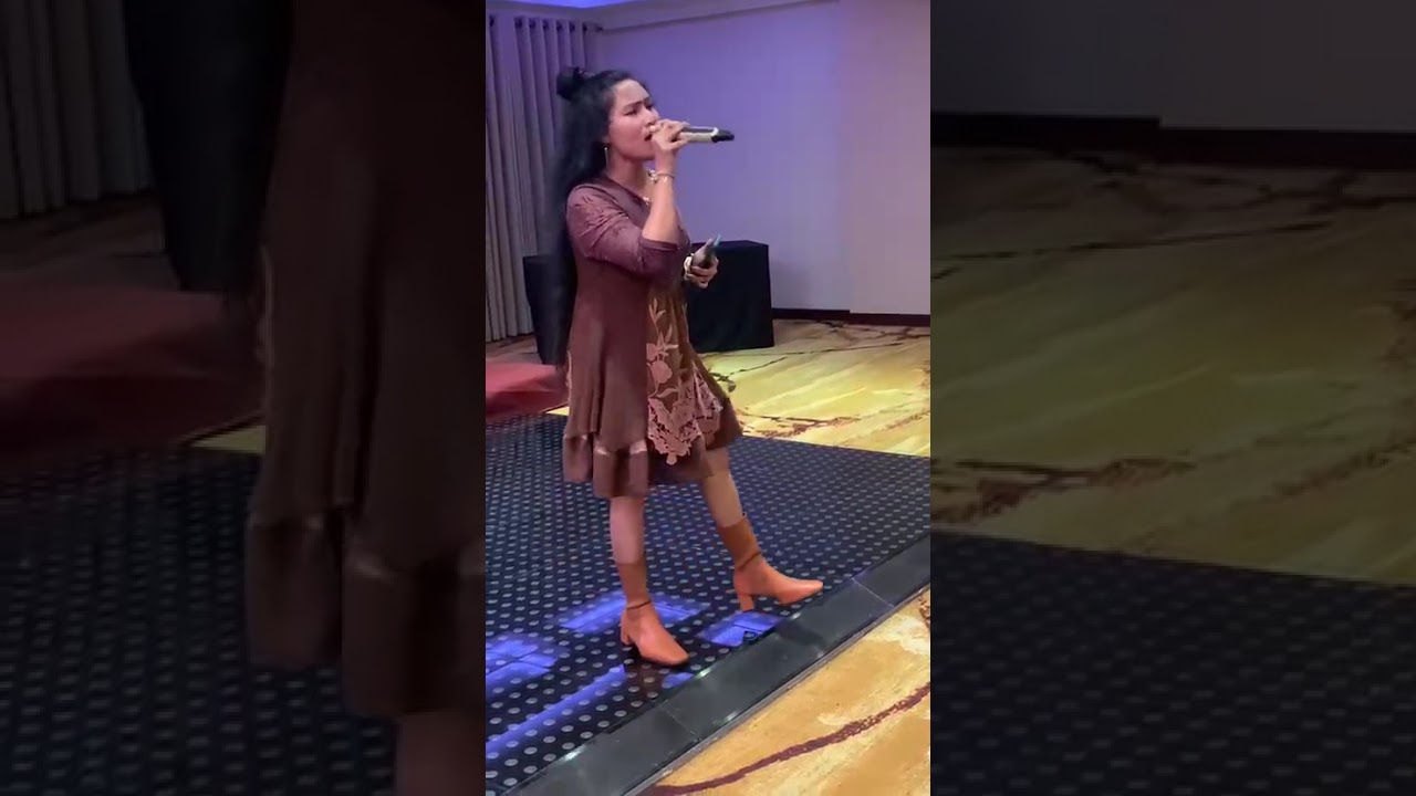 BASHI MADHUBHASHINI / භාෂි මධුභාෂිණී/ Pauru Walallak Bendala/ පවුරු වළල්ලක් බැඳලා #viral