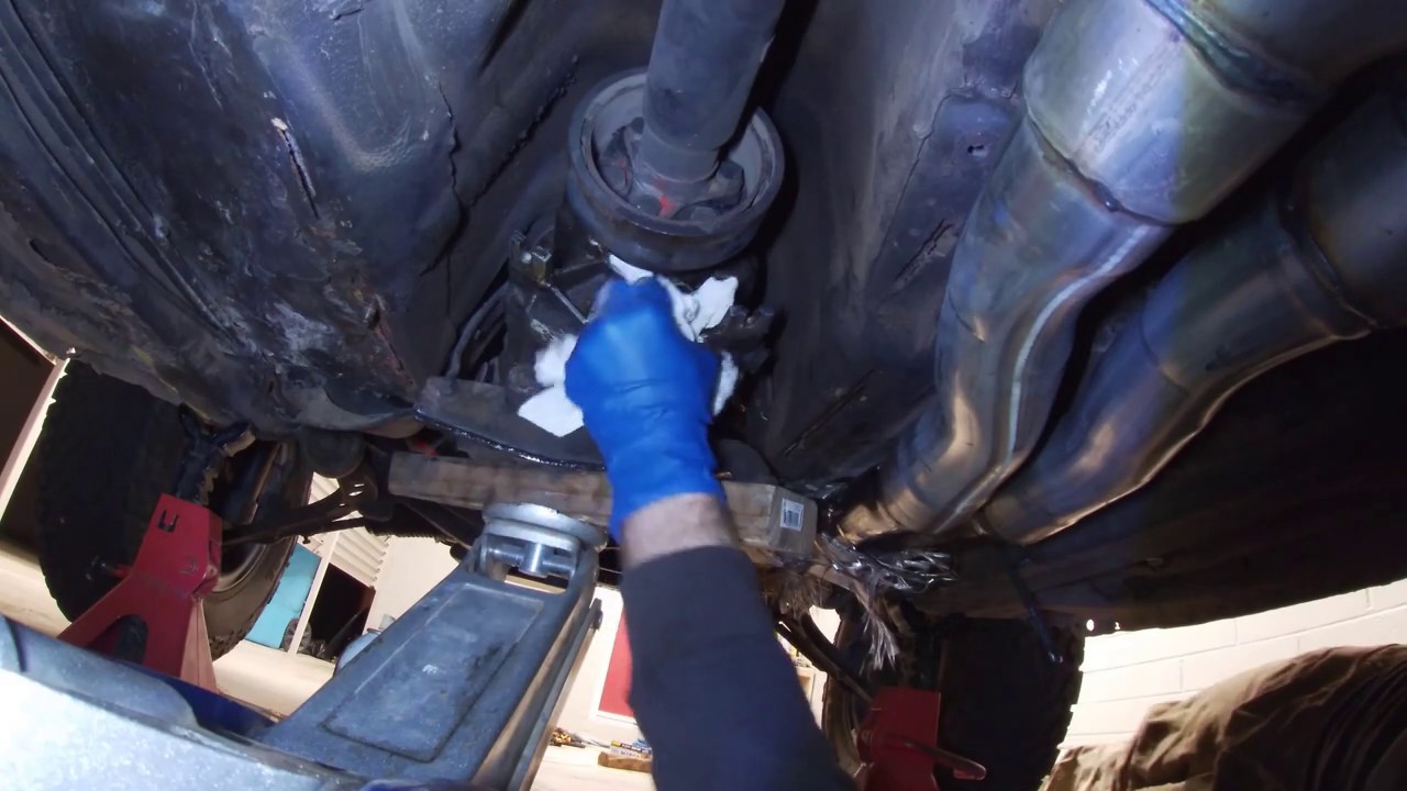 BMW E30 SOLID MOTOR/TRANSMISSION MOUNT INSTALL YouTube