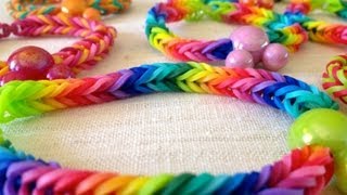 How to make a Rainbow Loom Fishtail bracelet without the loom - step by step.