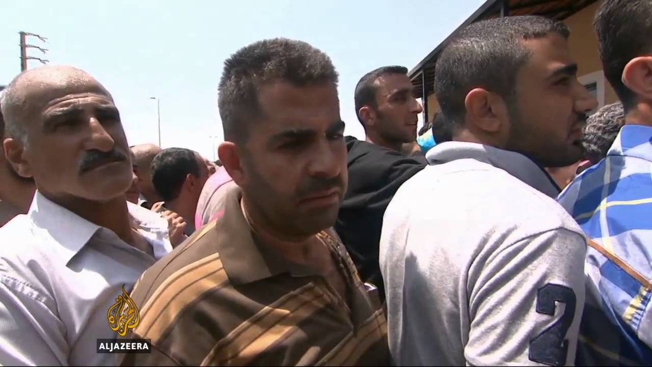 لبنان يشدد شروط استقبال اللاجئين السوريين