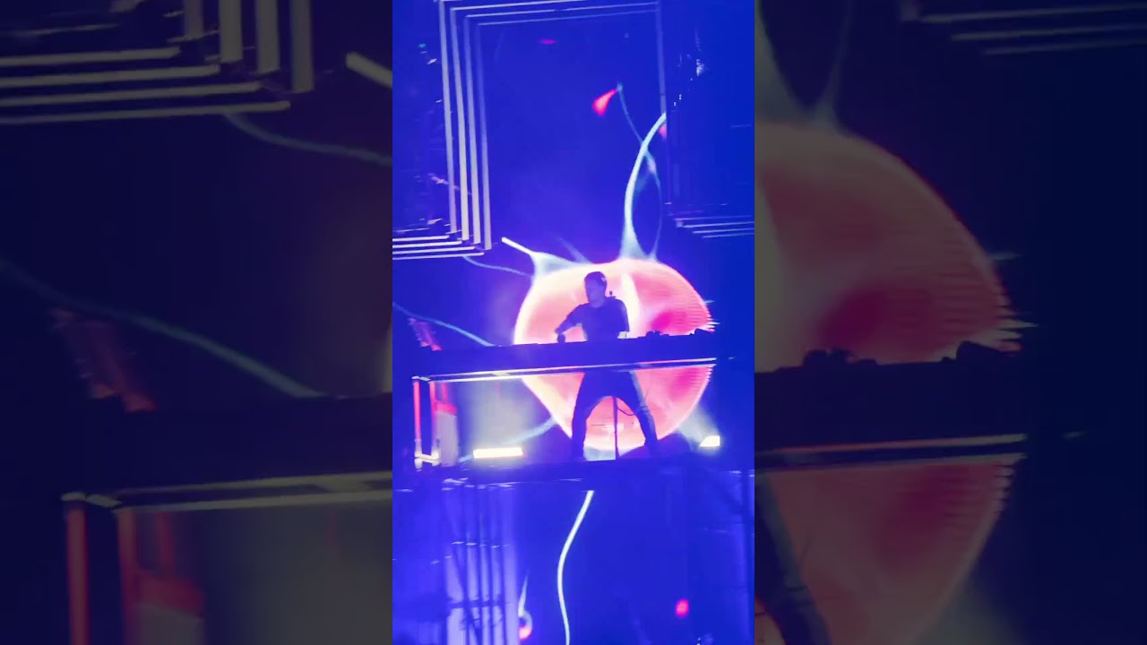 Watch Martin Garrix at Ushuaia Ibiza | #shorts #martingarrix #ushuaiaibiza on YouTube Watch Martin Garrix at Ushuaia Ibiza | #shorts #martingarrix #ushuaiaibiza on YouTube