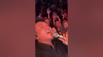Denny Caknan Selfie Video Pakai Hp Penonton Di Tangerang Saat Nyanyi Wirang #dennycaknan #shorts