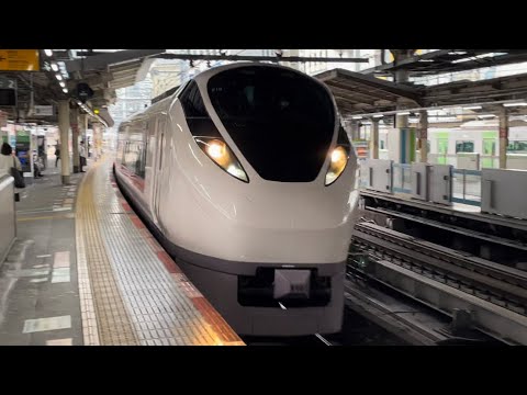 【ジョイント音最高！】E657系ｶﾂK10編成が警笛を鳴らしてまあまあいい速度で新橋駅2番線を通過するシーン（2023.2.24.11:49）