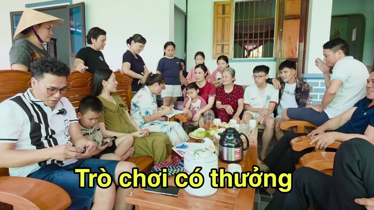 Trò chơi có thưởng đầu năm.