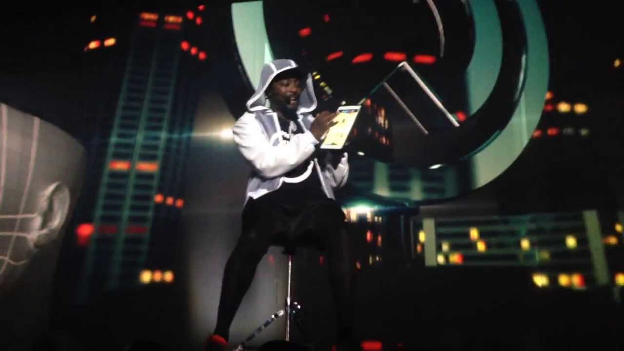 will.i.am Freestyle (Encore) live in Oberhausen, Germany, 07.12.2013