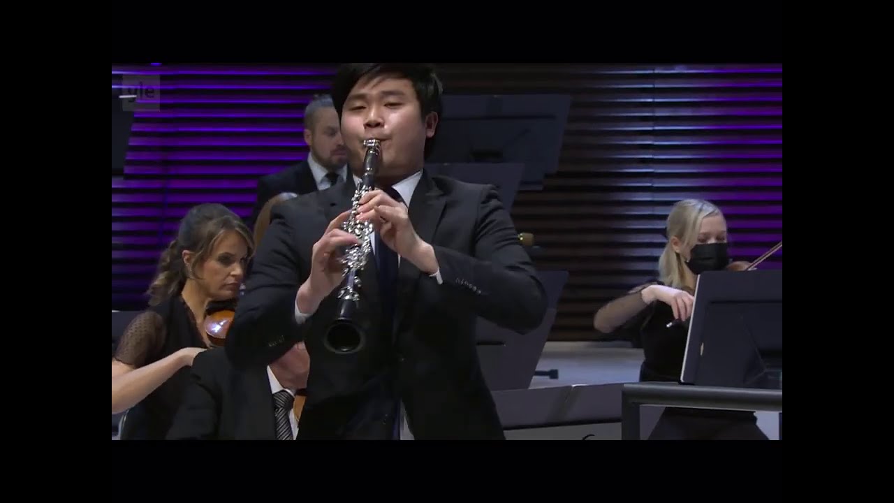 ⁣Han Kim plays B.H.Crusell's Clarinet Concerto No.2 in F minor, Op.5