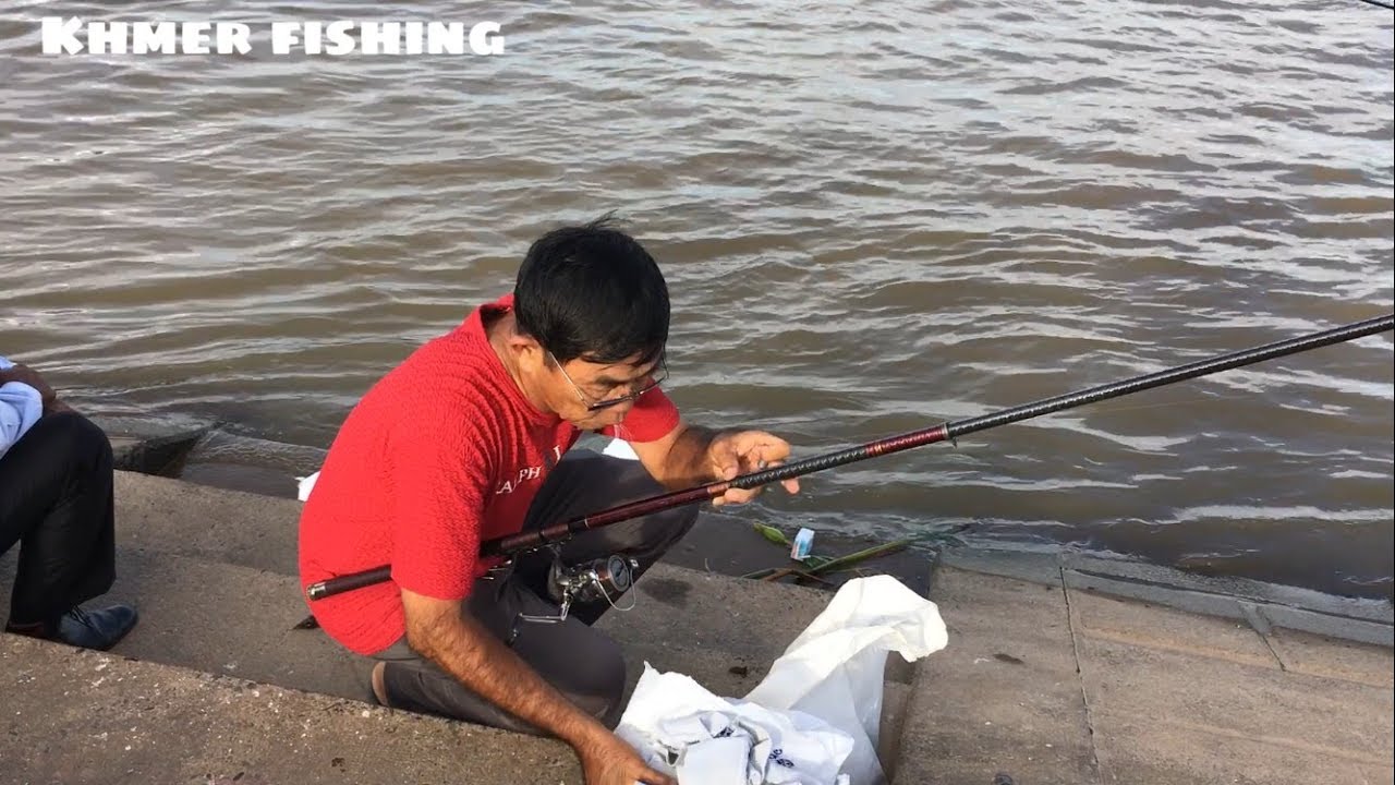 Awesome Fishing Technique - Fishing Traditional Technique Fish Near My