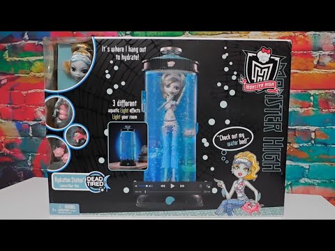 Monster High Lagoona Blue's Dead Tired Hydration Station Doll & Bed Playset