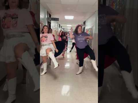 Dolly Day at Topsail Annandale Elementary School!! We love you Dolly!