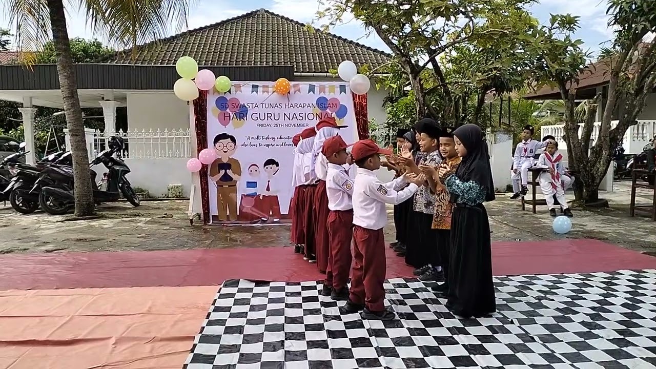 Penampilan Kelas 2 || Hari Guru SD Tunas Harapan Islam 2022