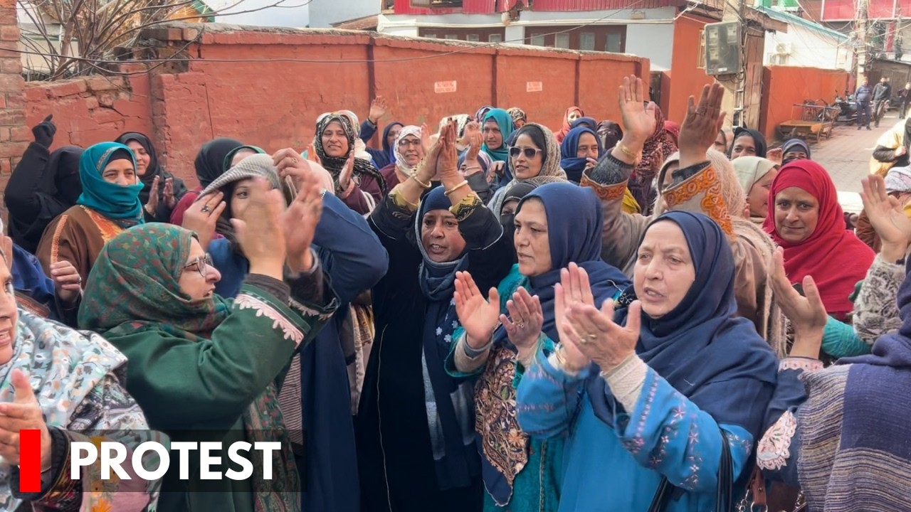 Srinagar: ASHA Workers Protest for Recognition, Minimum Wages and Job Security