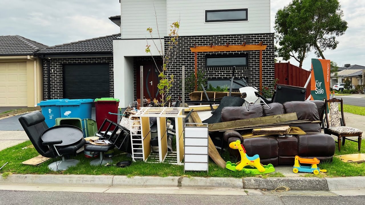 You Gotta Pick Quick! The Garbage Man’s Coming To Crush It All!