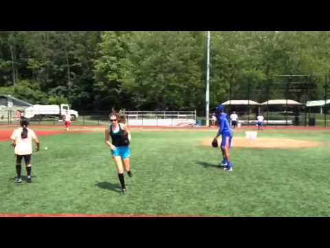 <p>Former New York Met Mookie Wilson training campers in New Rochelle.</p>