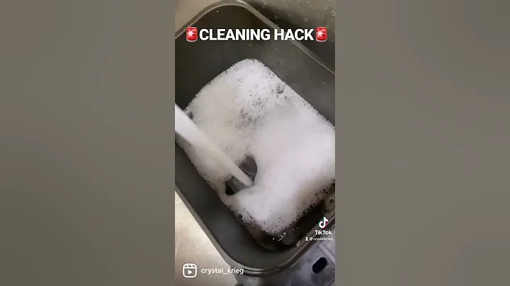 ⚡️Air fryer cleaning hack!  #cleaninghacks #airfryer #cleaning #kitchen #cooking #shorts