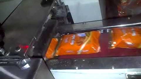 AUTOMATIC RUSK PACKING MACHINE