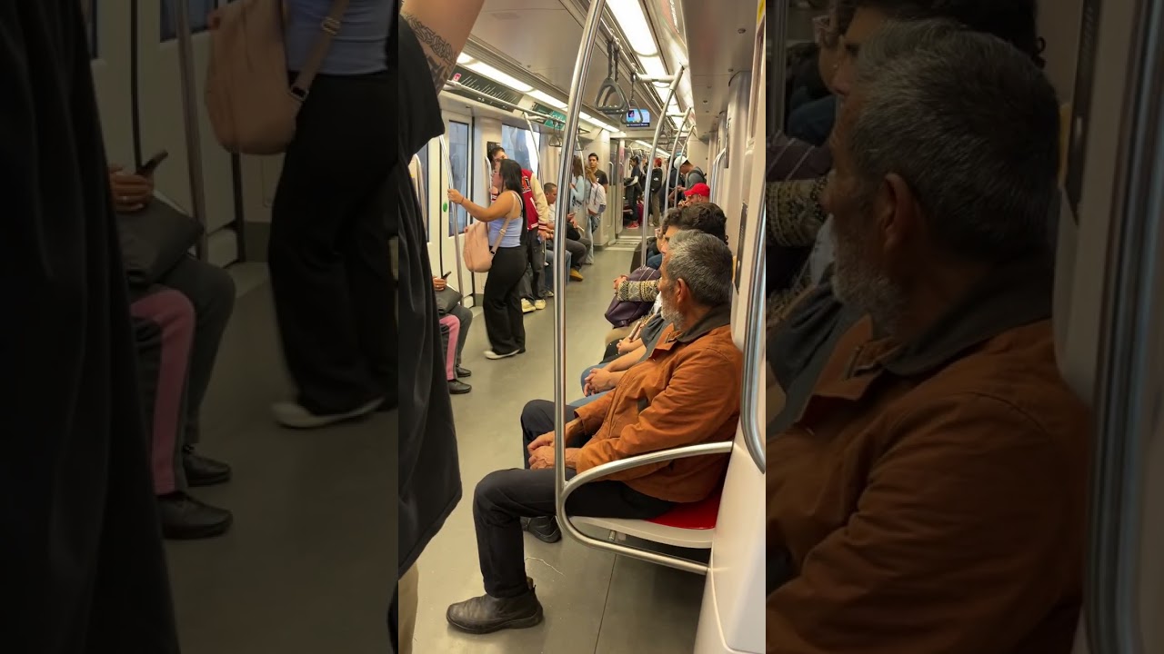 Paseo en línea tres tren ligero de Guadalajara México octubre 2025