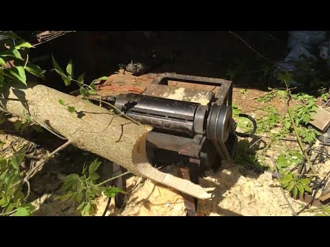 Щепорез самодельный. Привод от бензопилы Хускварна. Дробилка веток. Сhipper homemade crusher