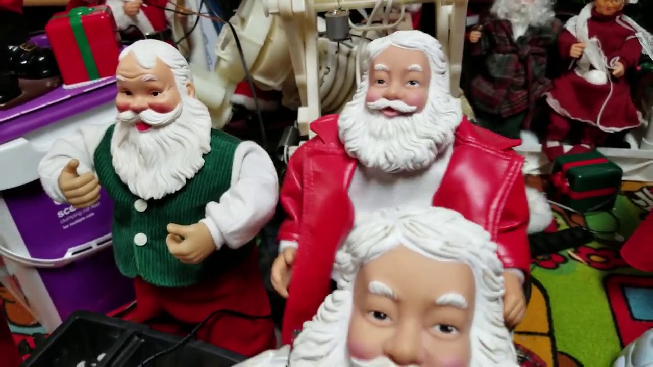 Gemmy Hip Swinging Santas