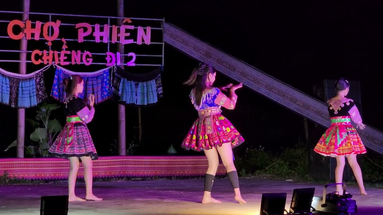 Nkauj hmoob toj siab 