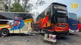 DUA DOUBLE DECKER TIM TEKTOK EKSPRESS KUMPUL DI PORIS BARENGAN