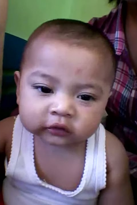Bayi bersin