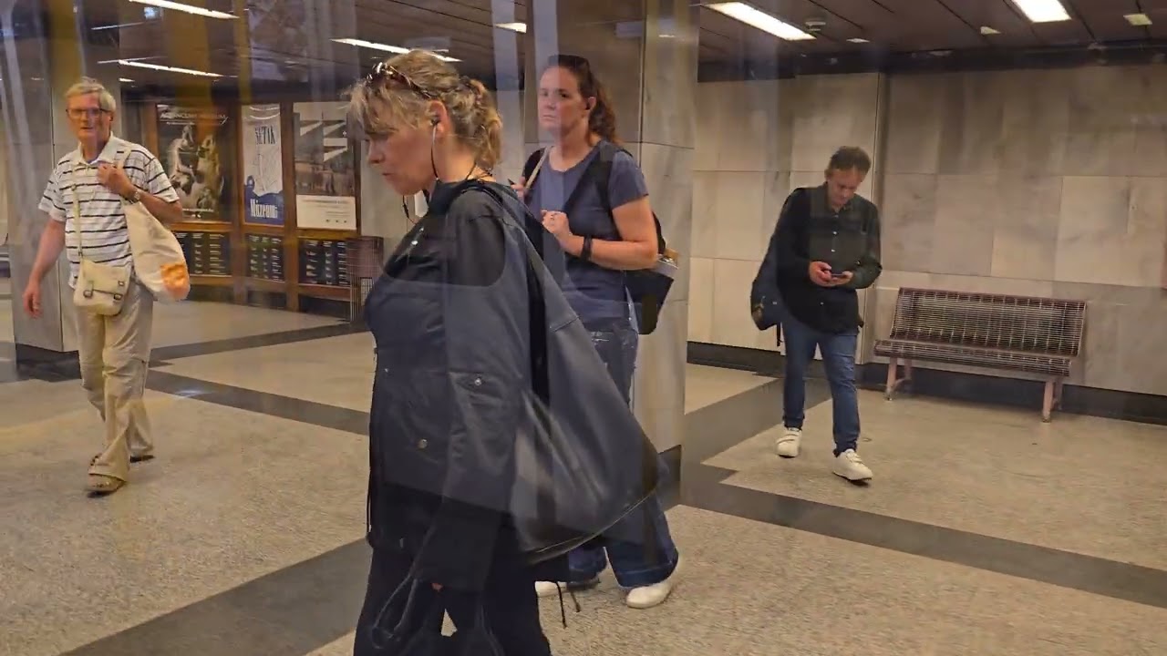 M1 Metro line Budapest Full journey from Vörösmarty tér to Mexikói út 