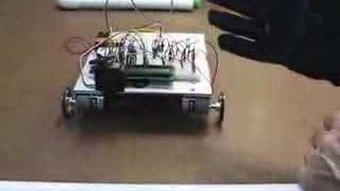 Bend Sensor Activates Servo