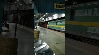 Indian Train #travel #explore #travelvlog #traveling #train #indianrailways #railway #dhanbad