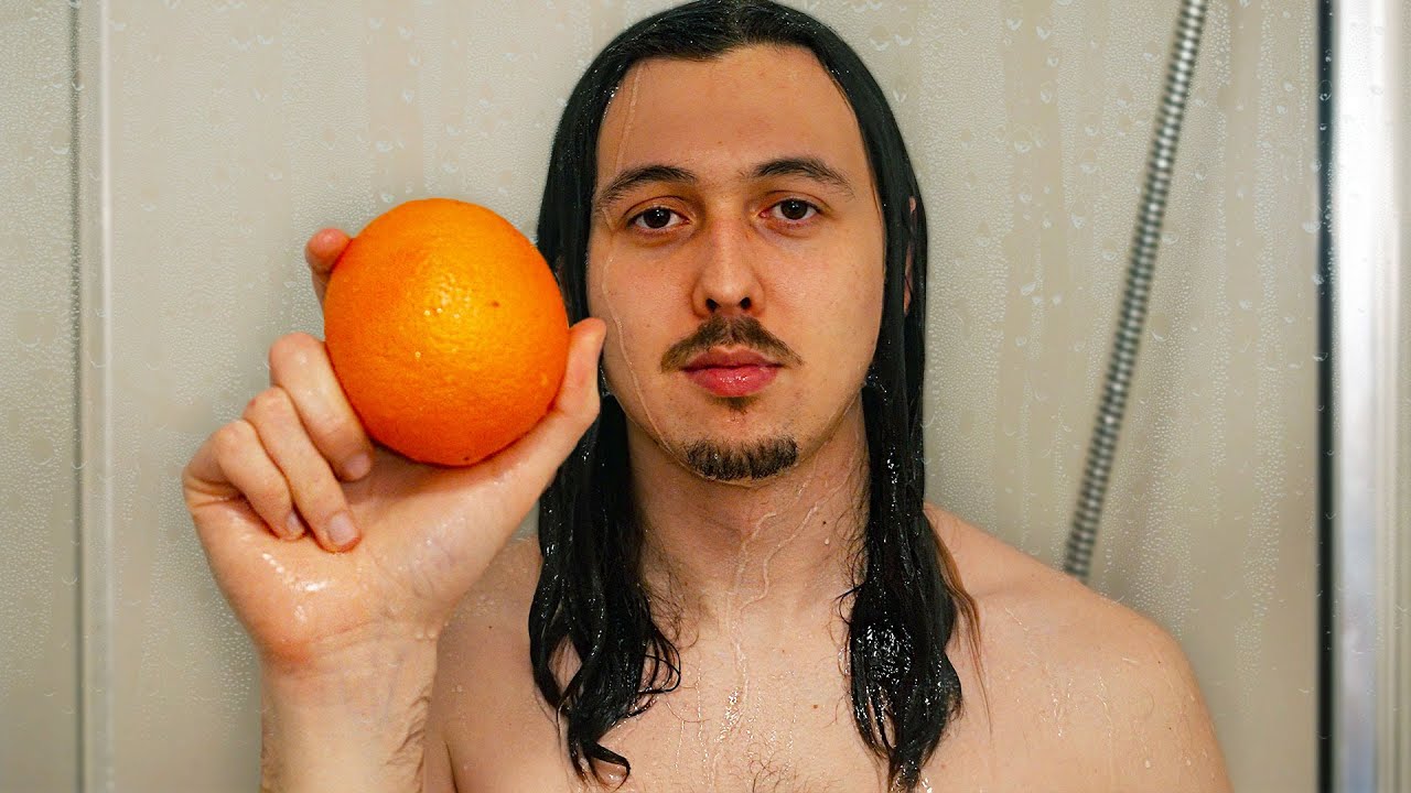 Comment manger une orange sous la douche a changé ma vie