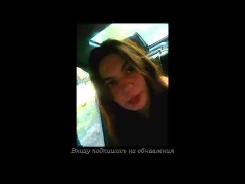 video-s-prostitutkoy-v-mashine-muzhiki-otsasivayut-zhenskuyu-grud-video