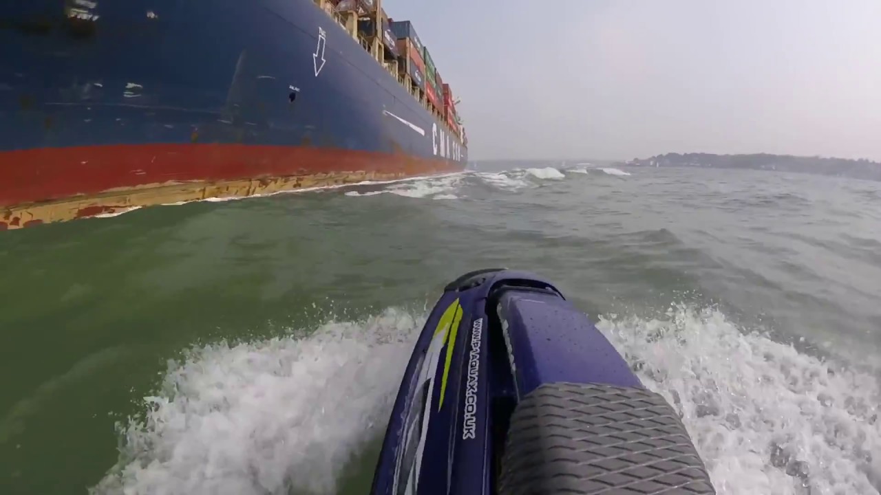 Jet ski rider nearly crushed by a container ship 😬 || The Shipping Community