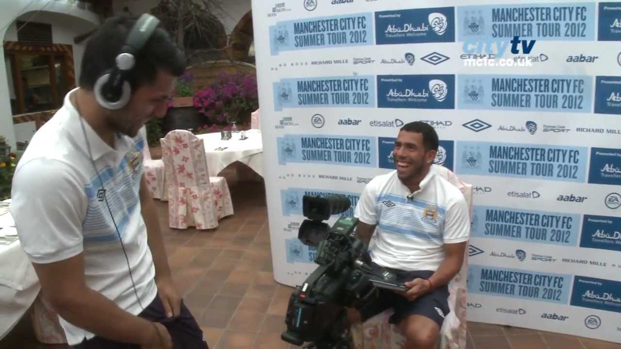 Tevez y Agüero se divierten en un video en el que responden todo