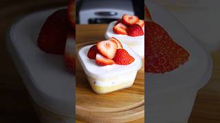 材料4つ!タッパーそのままショートケーキ作り方!#簡単レシピ