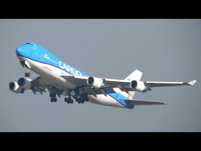 SHOW DE IMAGEM: DECOLAGEM DO GIGANTE CARGUEIRO BOEING 747-400F EM