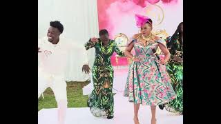 Stella Mengele Kiliombunge Live Performance at Wedding During Lunchtime