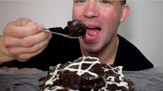 Asmr mukbang chocolate cake pie creamy and syrupy eating sounds no
talking white milk asmreat.com