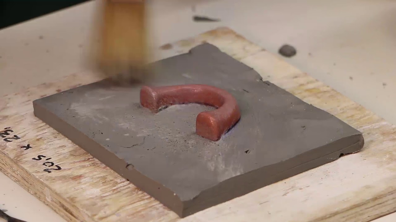 Réaliser un moule céramique par estampage en 2 parties pour une anse de tasse