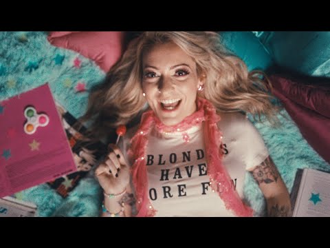 Scene Queen - FINGER (Official Music Video)