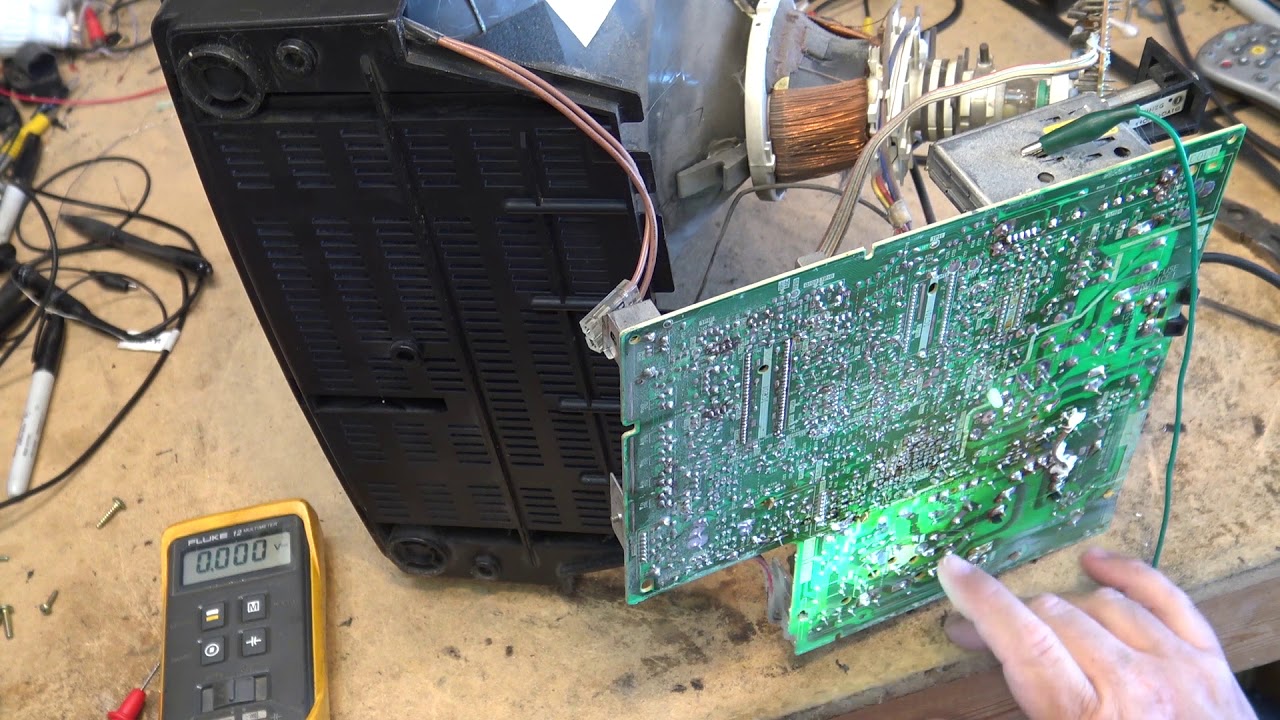 Mitsubishi CRT TV from hell   Worst damage I have ever seen   can it be fixed lets find out