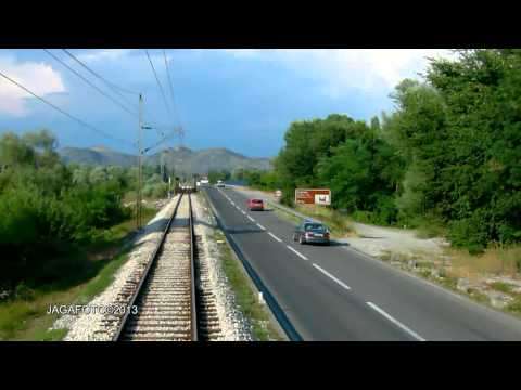 Video: Neugledne Dvoriščne Stene Pokrijte Z Vinsko Trto, Okrasjem In še Več