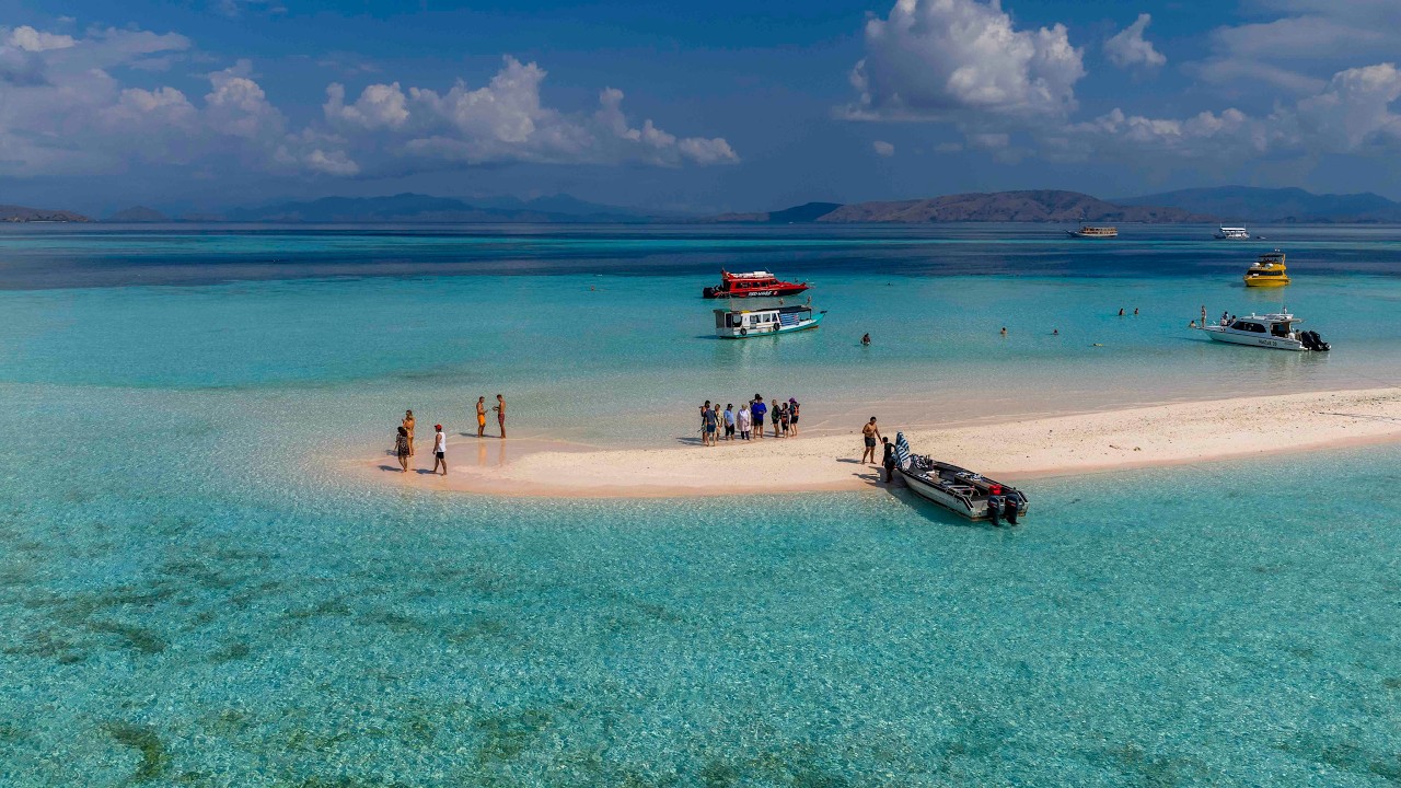 From Singapore to Experience Labuan Bajo, Komodo Islands and Ruteng October 2025.