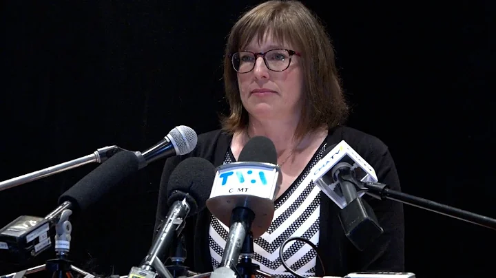 Confrence de presse de Marie-Eve Proulx, dpute de ...