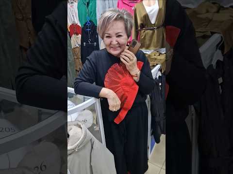 Бабушка на седьмом небе от поздравлений внука и внучки 🤩. #shorts