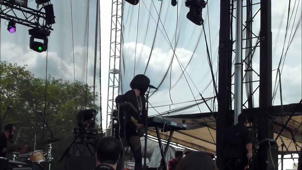 Phantogram Intro/Funeral Pyre YouTube